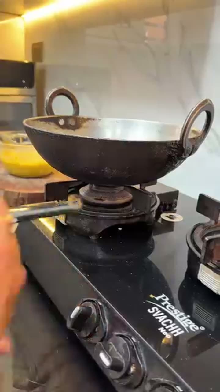 frame at 0:32-0:40